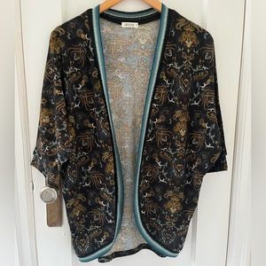 Soft Half-Sleeve Shawl